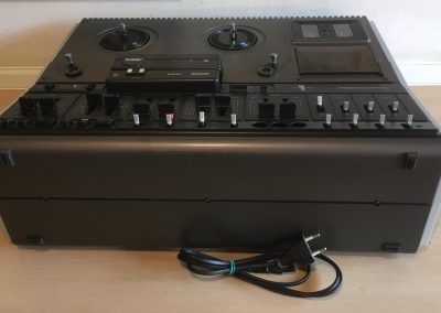 1976 Philips HiFi Stereo Magno-Control N4422 - 214e1957 62e0 4d1f 8b76 cd2c1f15966d